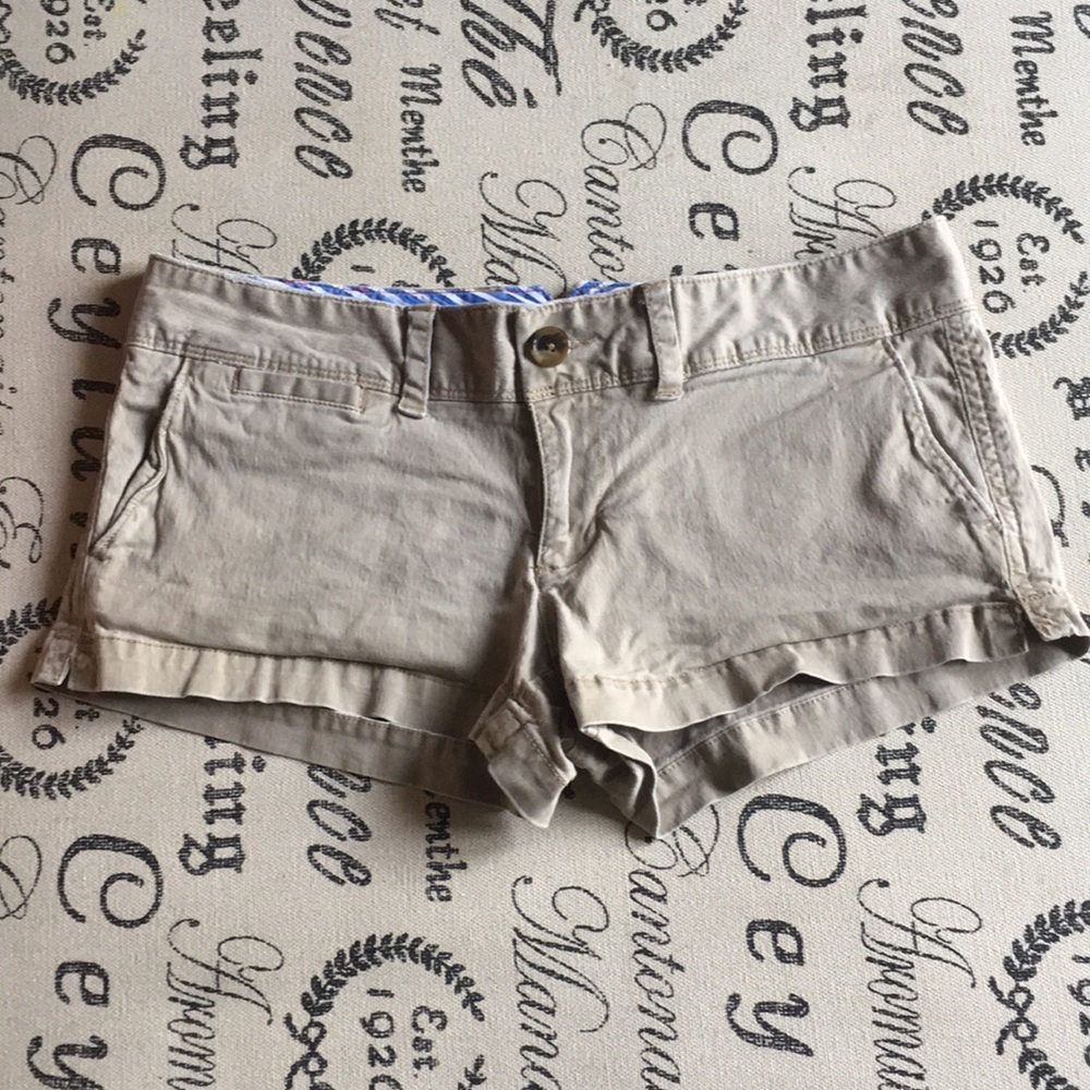 *5 for $25* American Eagle khaki shorts